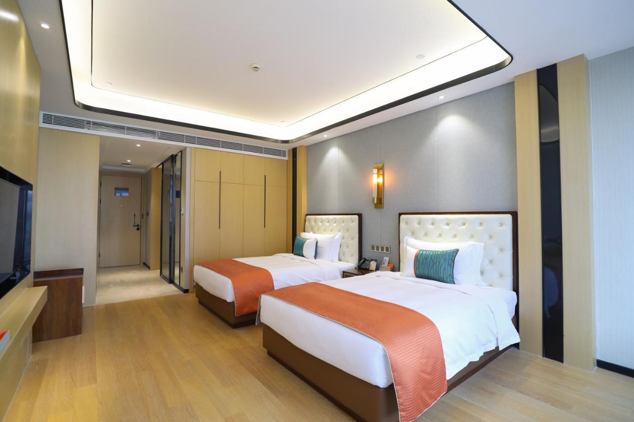 Jinling Funhome Hotel Nanjing Jiulong Lake - Nanjing South Railway Station Exterior foto